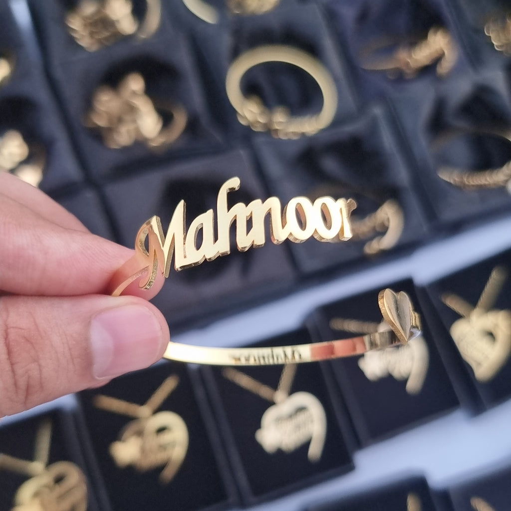 Customize Name Heart Bangle